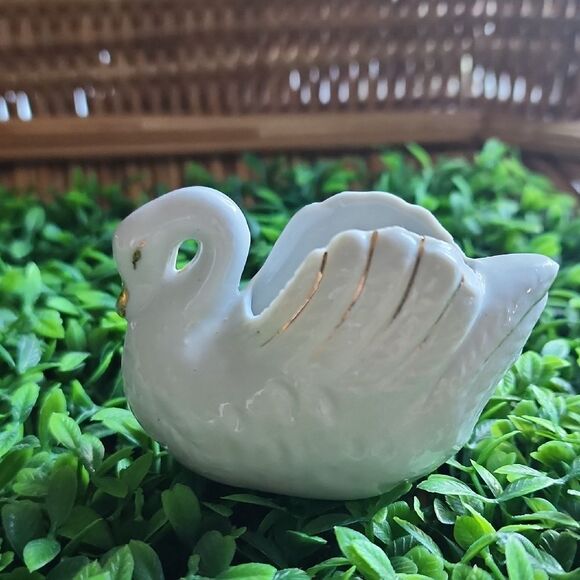 Vintage Dainty Swan Mama & Baby With Gold Tone Accent Coquette - Picture 4 of 10